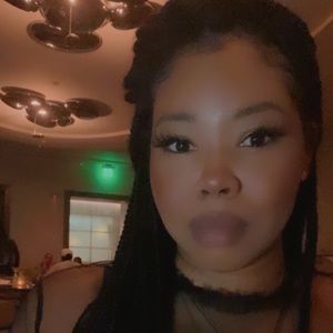 Meet your Posher, Erika